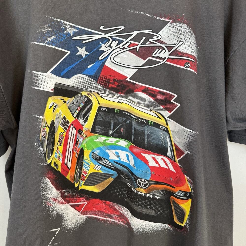 Kyle Busch #18 M&M Joe Gibbs Racing T-Shirt Men’s XL NASCAR Graphic Tee 2 Sided